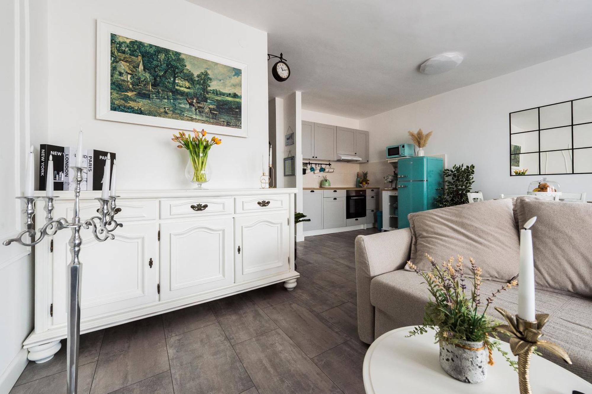 Hill Apartment